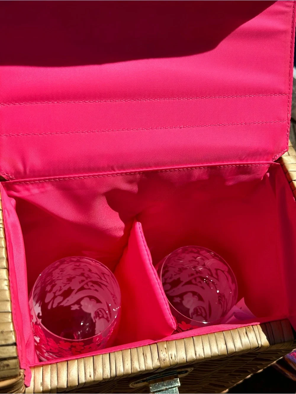 Lilly Pulitzer Pink Wine Glasses Poolside Set